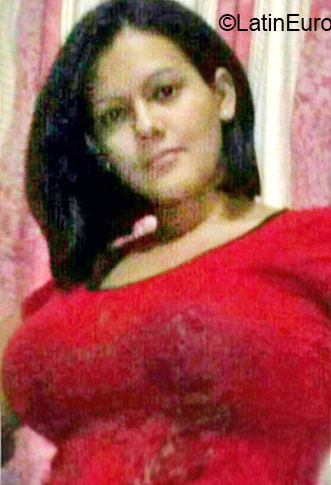 Date this voluptuous Panama girl Lys from Panama City PA647