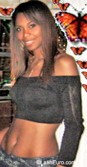Date this young Colombia girl Liz from Cali CO17781