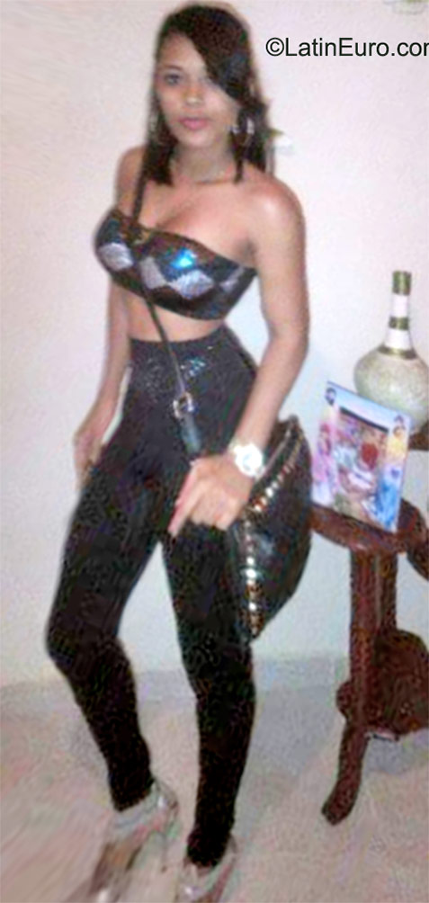 Date this athletic Dominican Republic girl Leidy from San Francisco de Macoris DO22845