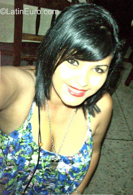 Date this funny Venezuela girl Candida from San Juan De Colon VE584