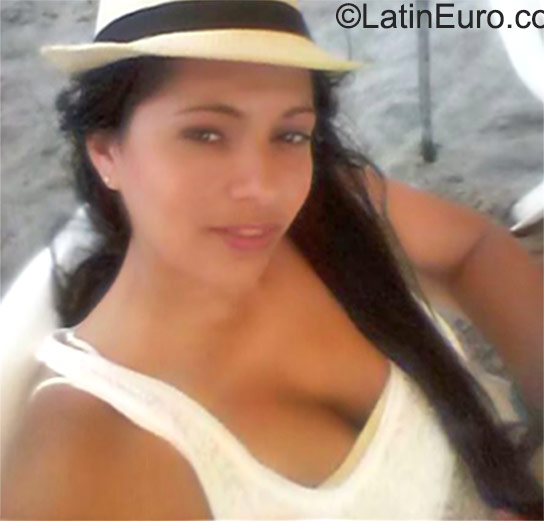Date this lovely Colombia girl Mary from Barranquilla CO17803