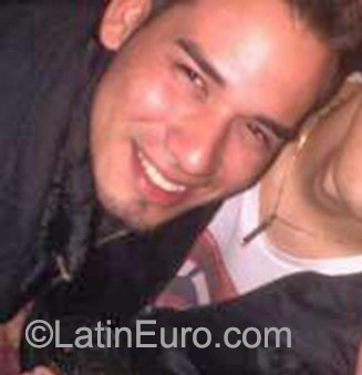 Date this hot Venezuela man Gabriel from Barquisimeto VE604