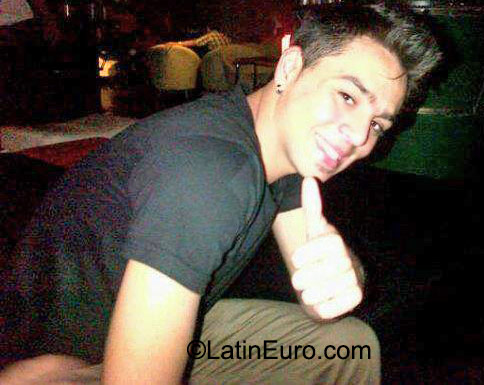 Date this passionate Venezuela man Arturo from valencia VE615