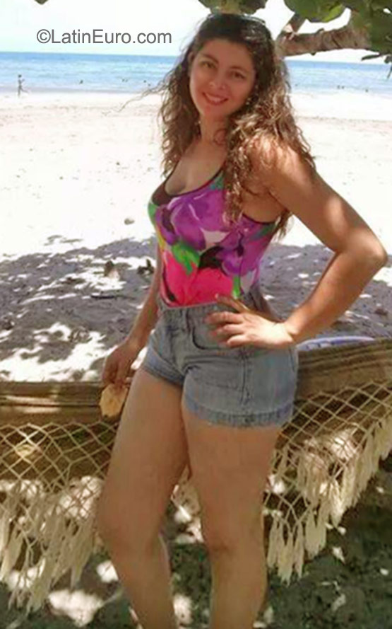 Date this hard body Honduras girl Marisol from San Pedro Sula HN2061