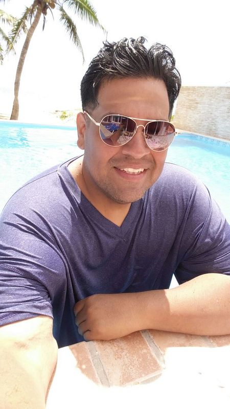 Date this beautiful United States man RolandoRivas from Chicago US16472