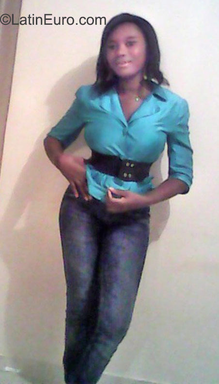 Date this georgeous Dominican Republic girl Guita from Punta Cana DO23236