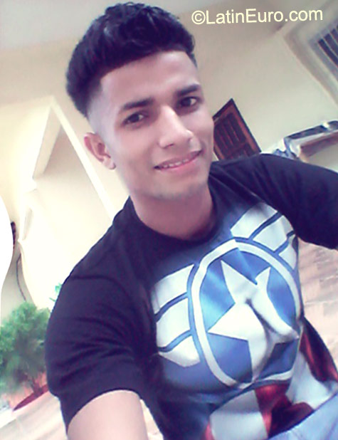 Date this pretty Honduras man Jose from San pedro sula HN1714