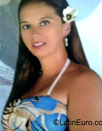 Date this pretty Colombia girl Eliana from Cali CO18094