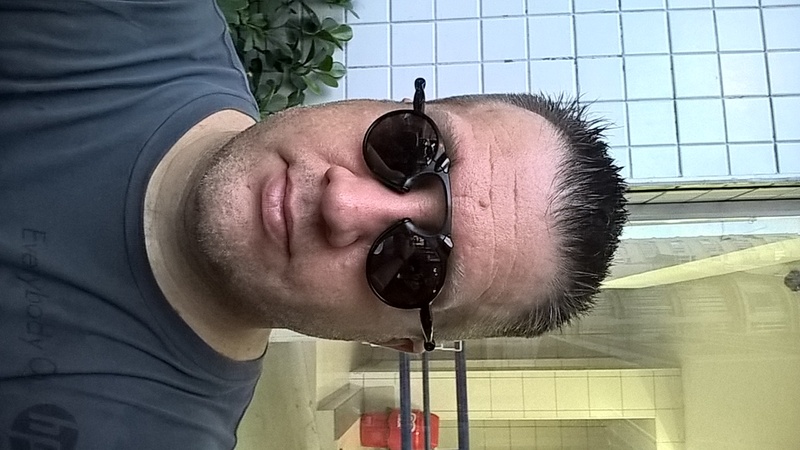 Date this voluptuous Brazil man Edward from Rio De Janeiro BR9484