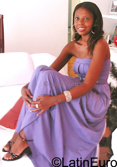 Date this cute Brazil girl Jandaira from Salvador BR9485