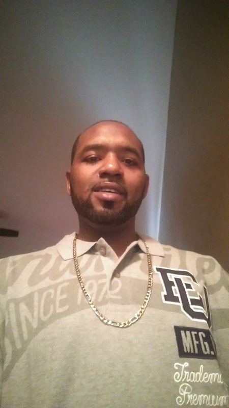 Date this pretty United States man Phatt from Phoenix US16601