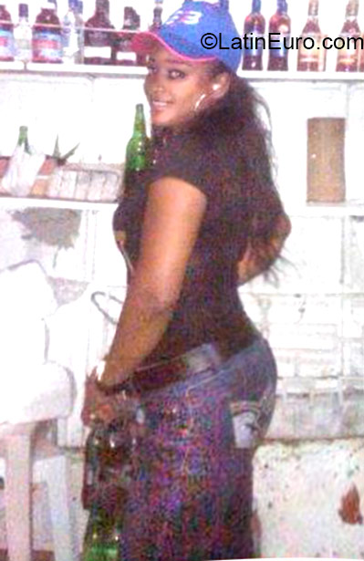 Date this voluptuous Dominican Republic girl Floriangel from Santo Domingo DO23851