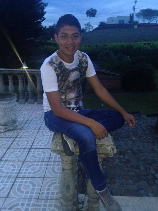 Date this hard body Colombia man Carlos Eduardo from Cali CO18292