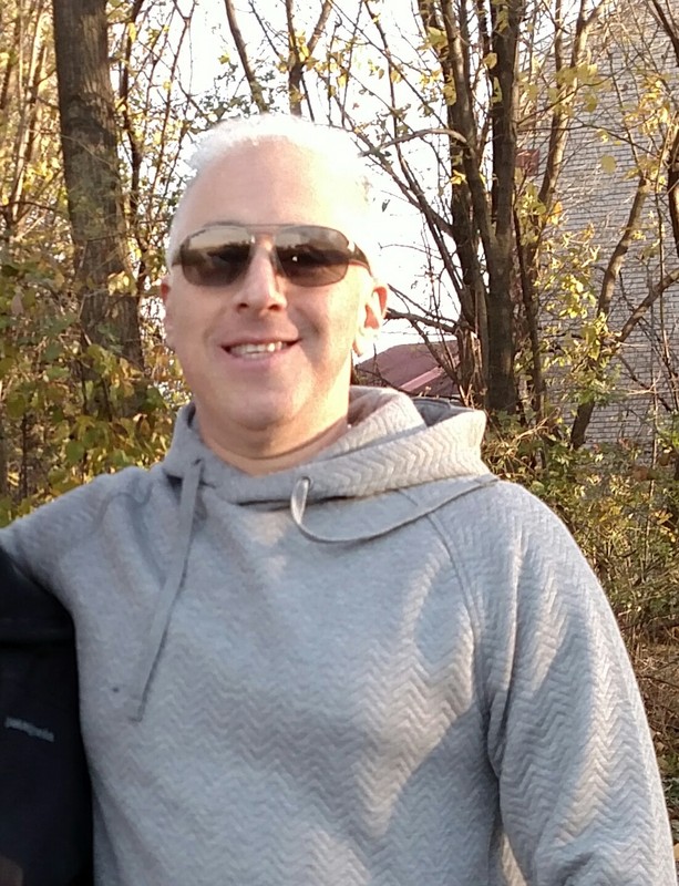 Date this georgeous United States man Scott from Boston US16736
