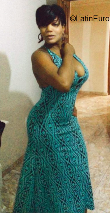 Date this beautiful Dominican Republic girl WENDY from Santo Domingo DO31773