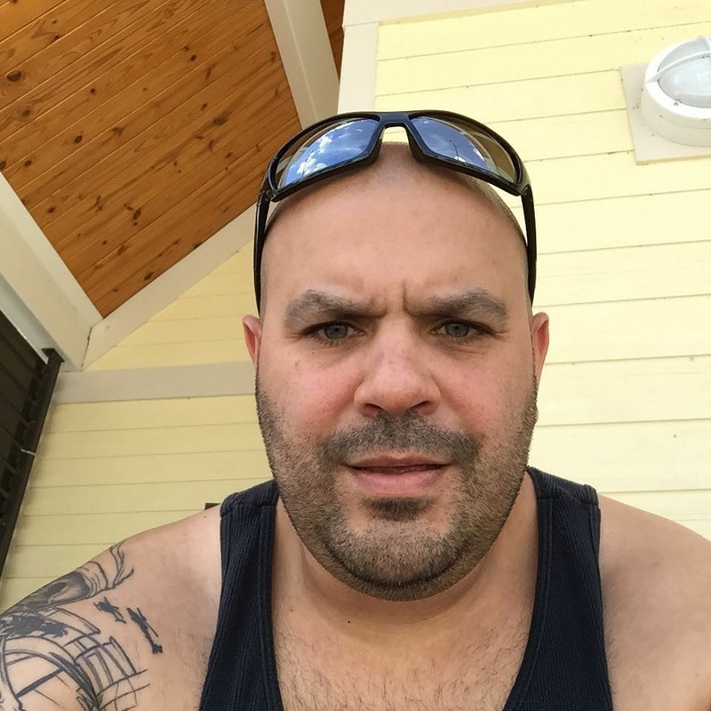 Date this tall United States man Servio from Orlando US16790