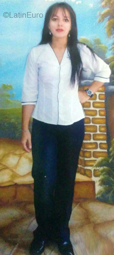 Date this athletic Colombia girl Liliian from Medellin CO18395