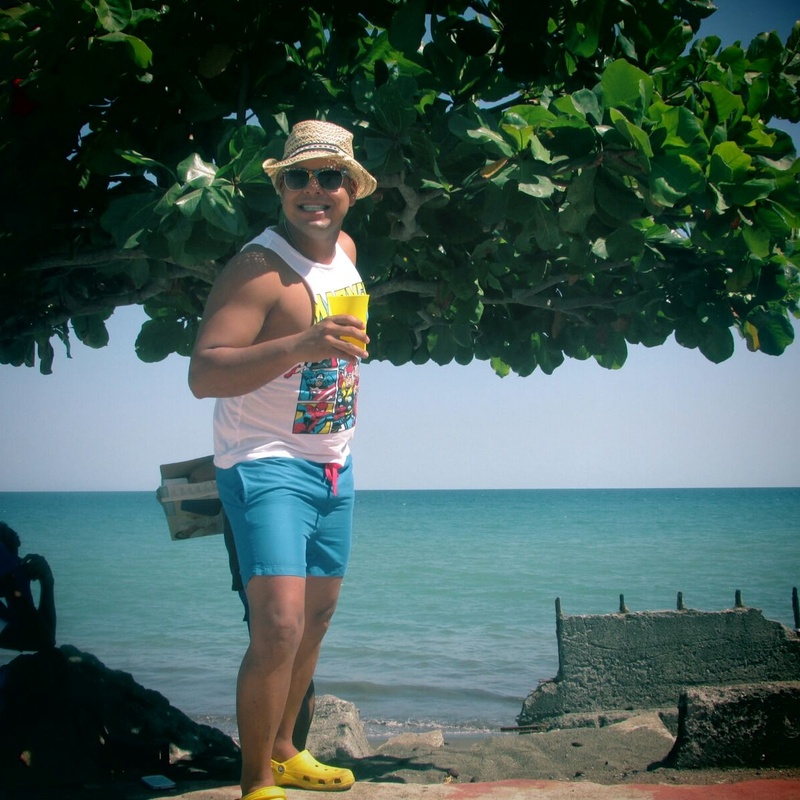 Date this pretty United States man Antoni cardenas from Boston US16821