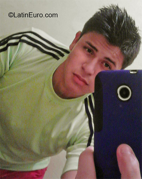 Date this lovely Honduras man Eddy from El Progreso HN1905