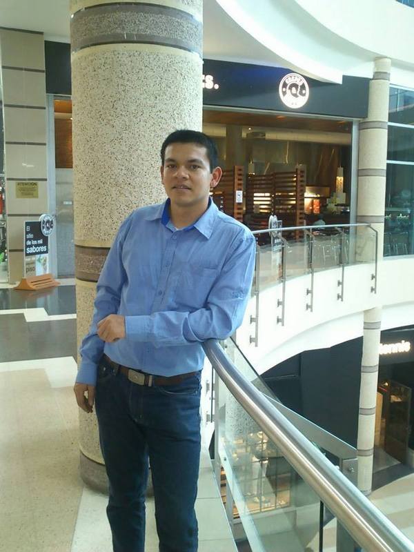 Date this happy Colombia man Diomar Antonio from Bogota CO18478