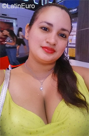 Date this georgeous Panama girl Amanda from Panama City PA839