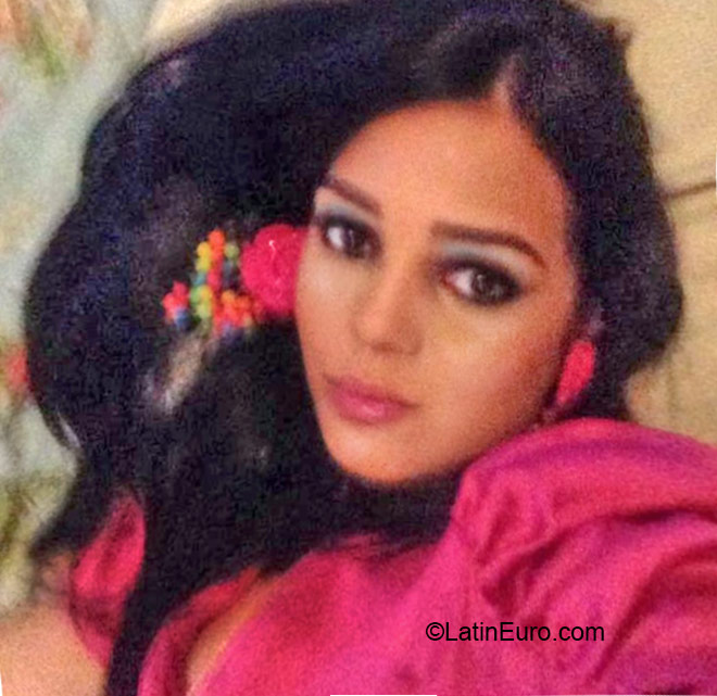 Date this tall Dominican Republic girl Carolina from Santo Domingo DO24571