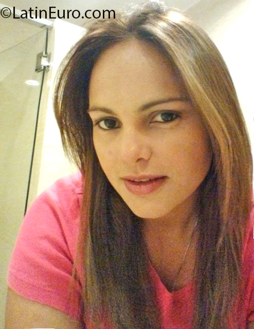 Date this hard body Panama girl Clarisa from Panama City PA847