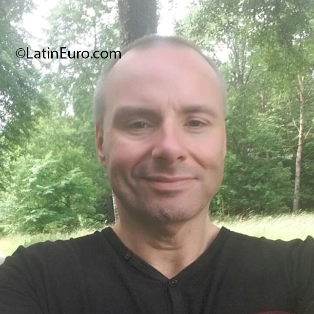 Date this pretty Sweden man Magnus from Stockholm SE227