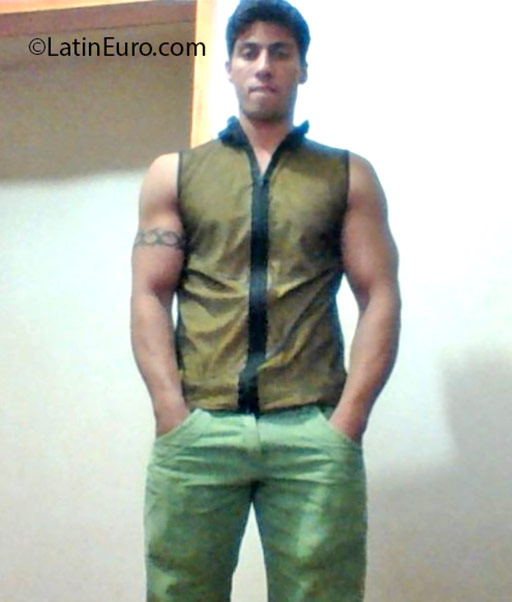 Date this fun Brazil man Altamir from Medianeira BR9571