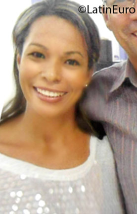 Date this delightful Brazil girl Waleny from Codo BR9574
