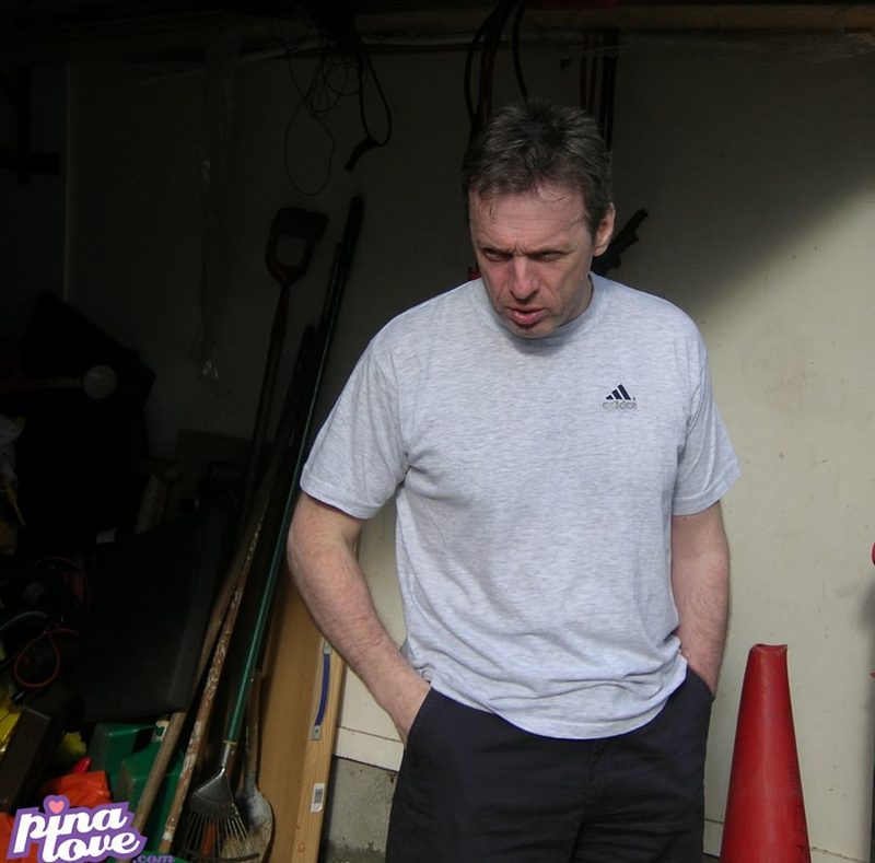 Date this beautiful United Kingdom man Paulwkr1 from Surry GB863
