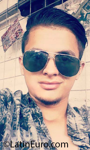 Date this funny Dominican Republic man Brayan from Tegucigalpa DO25269