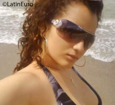 Date this fun Dominican Republic girl Elizabeth from La Vega DO25360