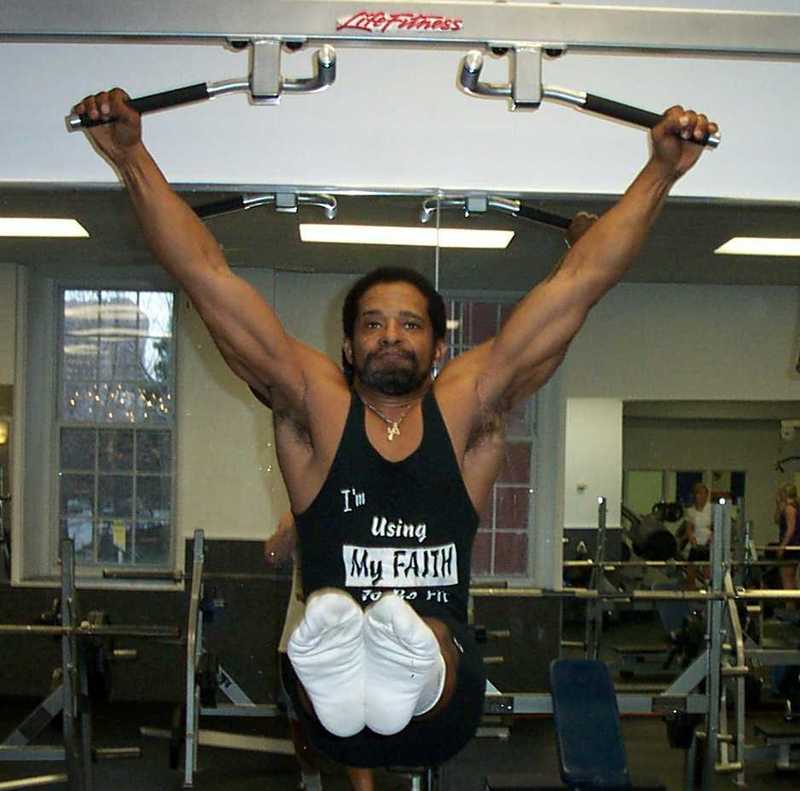 Date this exotic United States man Moyenda from Bronx US17215