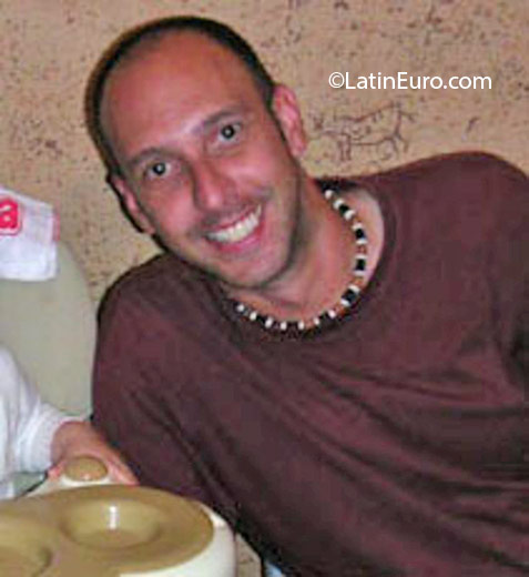 Date this happy Canada man Jiffy2tone from Vancouver CA707