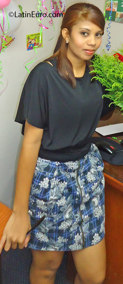 Date this delightful Dominican Republic girl Deny from Santo Domingo DO25631