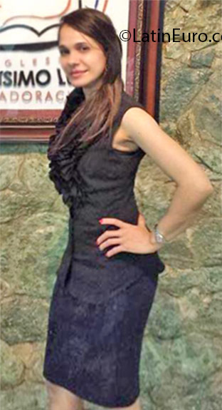Date this pretty Dominican Republic girl Maribel from Santo Domingo DO25763