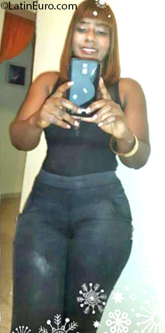 Date this delightful Dominican Republic girl Eliandy from Santo Domingo DO25811