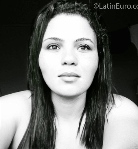 Date this beautiful Brazil girl Rafaely from Natal BR9667