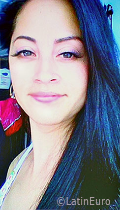 Date this pretty Colombia girl Dulce from Bogota CO19009