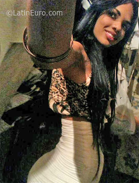 Date this sensual Dominican Republic girl Jenairi from Sabana Grande De Boya DO25943