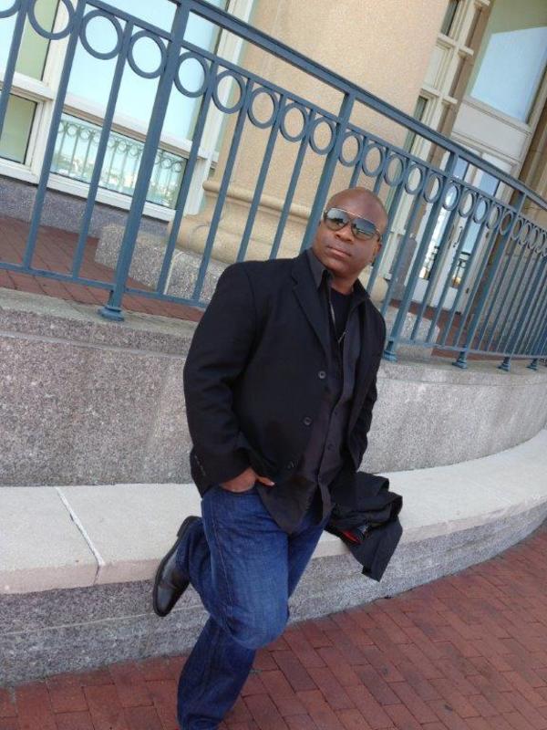 Date this good-looking United States man Toppy04 from Dallas US17417
