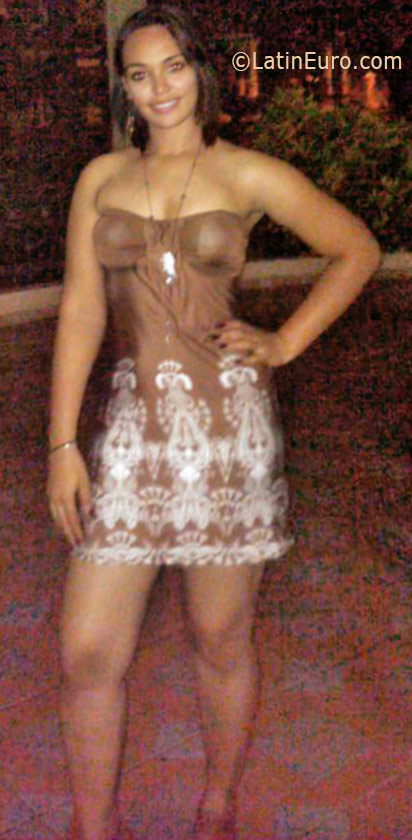 Date this georgeous Dominican Republic girl Ross from Santo Domingo DO26072