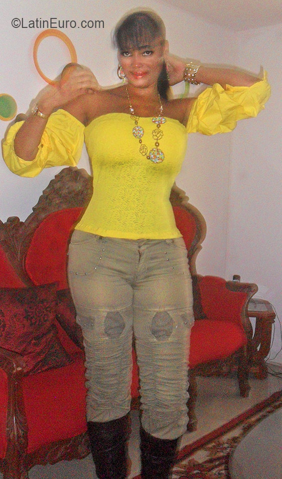 Date this athletic Colombia girl Janit from Jamundi CO19117
