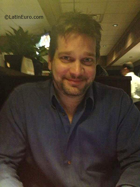 Date this georgeous United States man Willybobby001 from California US17498
