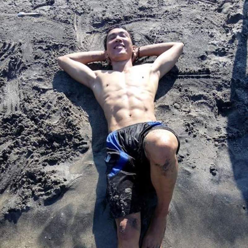 Date this athletic Philippines man Reynaldo from Quezon City PH917