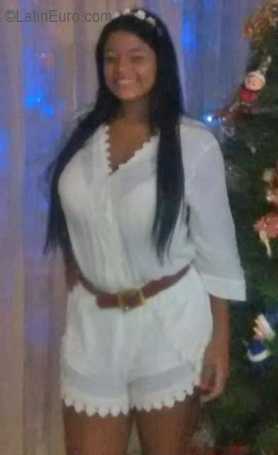 Date this tall Colombia girl Michel from Cali CO19233