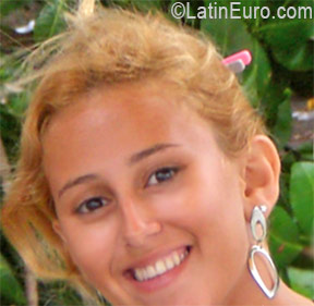Date this passionate Brazil girl Clara from Goiania BR9744