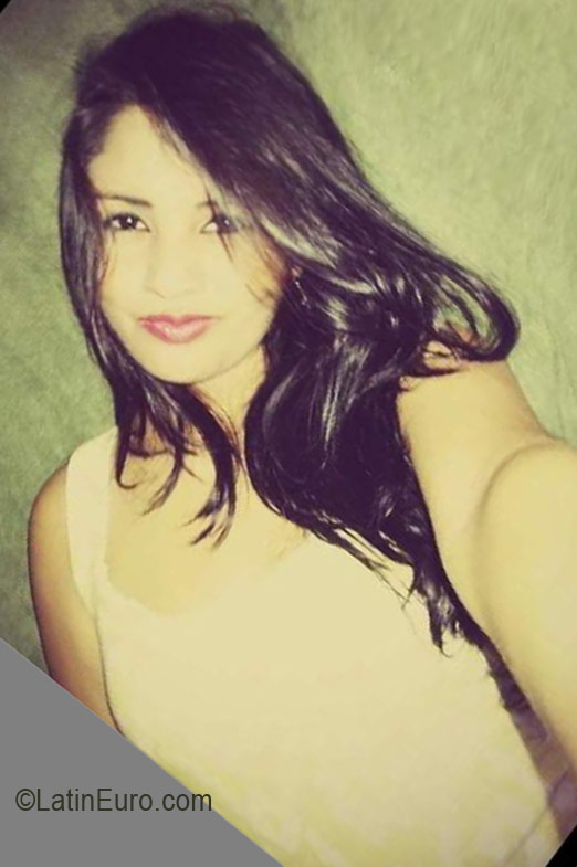 Date this funny Honduras girl Claudia from San Pedro Sula HN2248