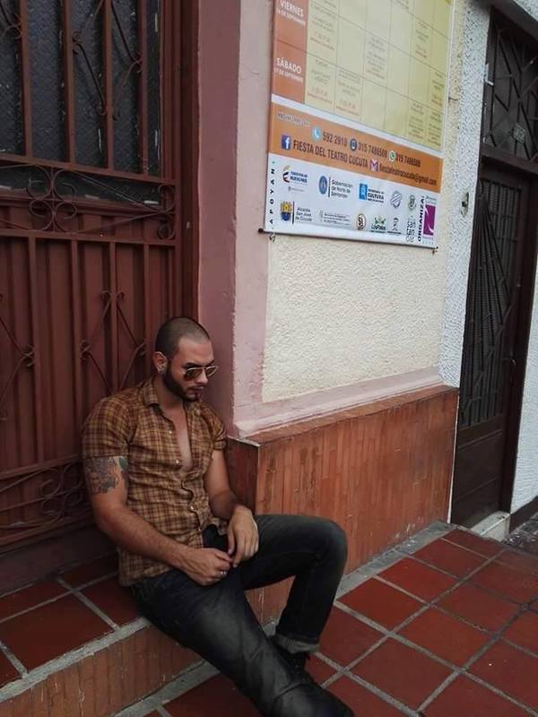 Date this passionate Colombia man Jhon estiven me from Medellin CO19256